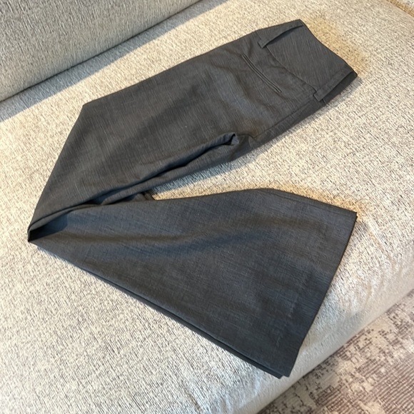 Alice+Olivia Gray Wool Trousers. 0 - Picture 3 of 11